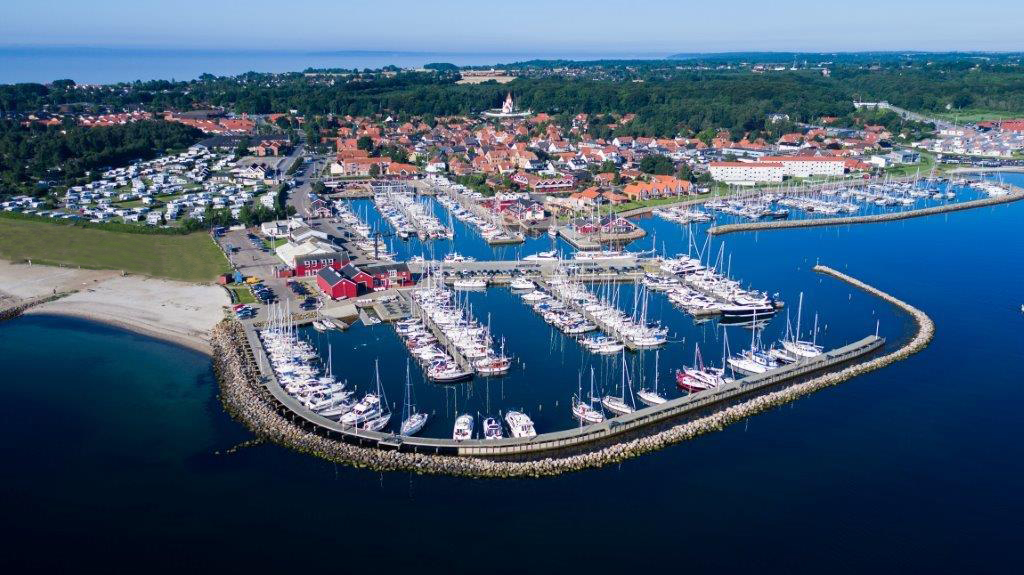 Drone august 2016 malet græs RED - Kopi